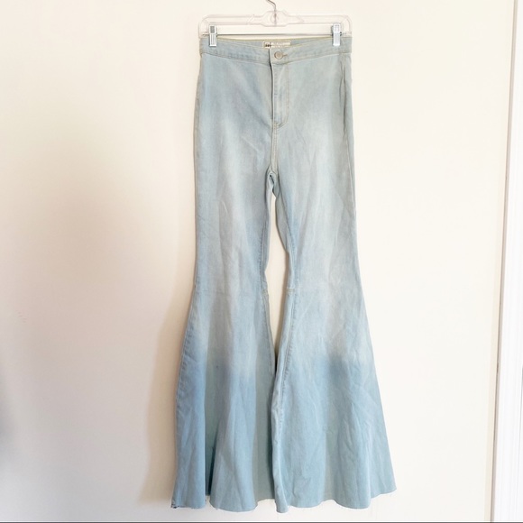 Free People Just Float On Flare Jeans - Picture 1 of 7